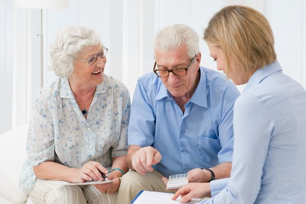 Touring Memory Care Program: Your Checklist Of What To Ask